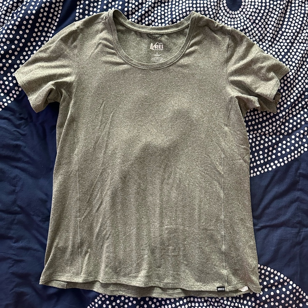 REI green athletic t-shirt size L
